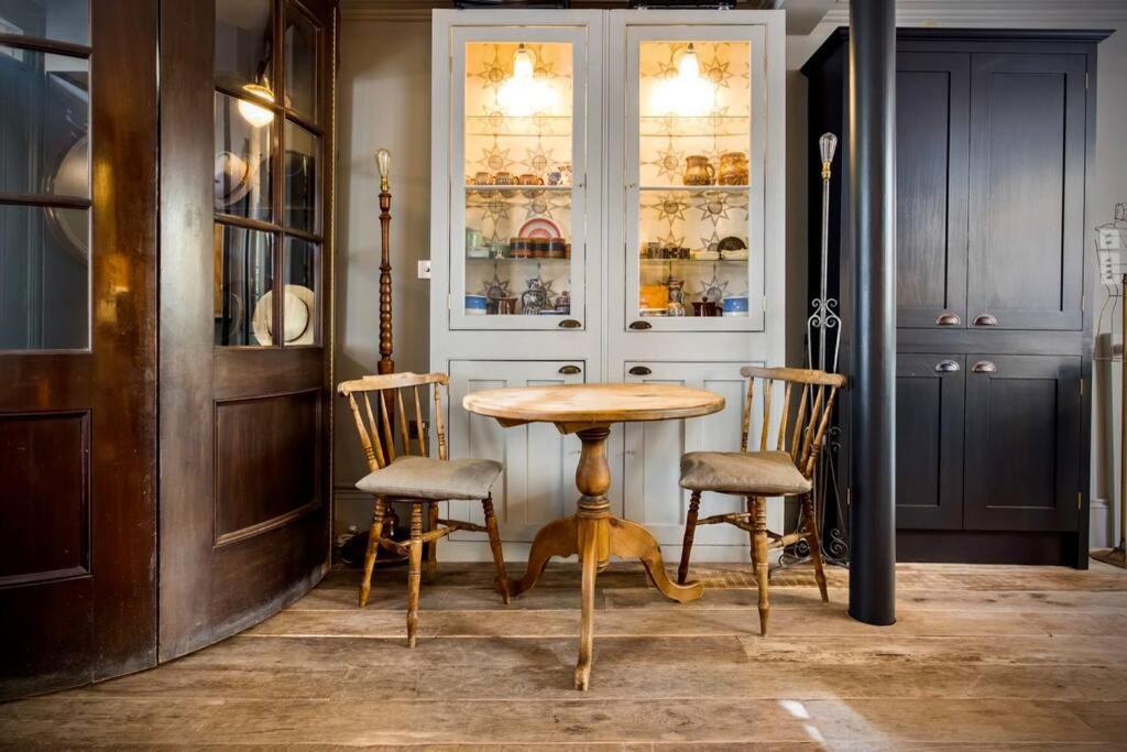 ロンドン Kings Cross, Self-Contained House & Private Gardenヴィラ エクステリア 写真