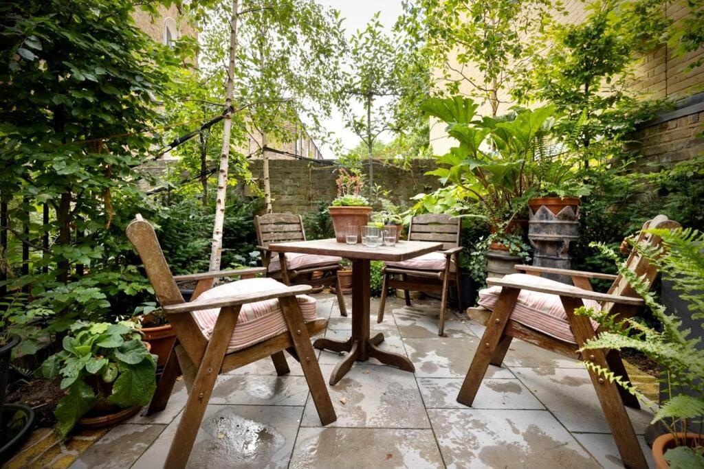 ロンドン Kings Cross, Self-Contained House & Private Gardenヴィラ エクステリア 写真